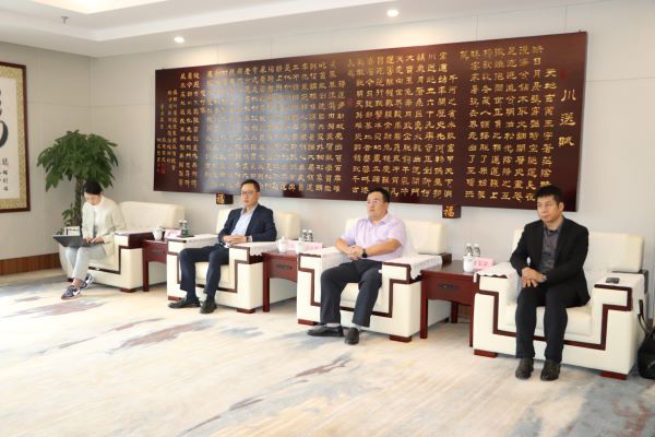 座談會(huì)現(xiàn)場(chǎng).jpg