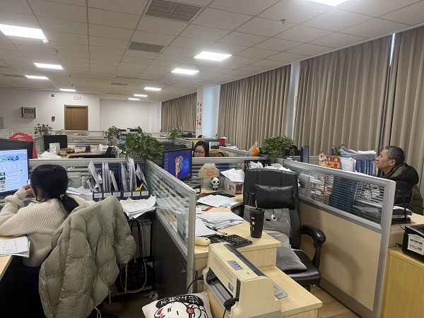 1月27財(cái)務(wù)部值班支付公司各種款項(xiàng)，特別是保證公司各項(xiàng)費(fèi)用及民工工資按時(shí)到賬。.png